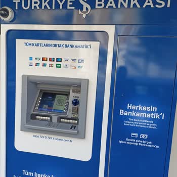İş Bankası ATM Paramı Yuttu