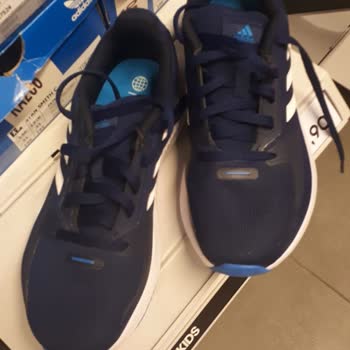 Adidas Markasının Hatalı Ve Defolu Ürününün Arkasında Durmayışı