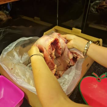 A101 Kurban Eti - Et Yerine Sırf Yağ Geldi. Hakkımıza Girildi.