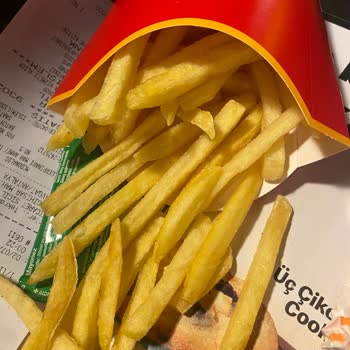 McDonald's Soğuk Yemek Ve Çürük Ürün.