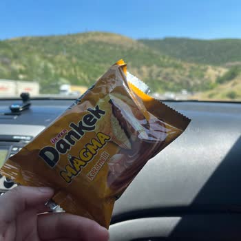 Ülker Dankek Magma Karamelli'de Karamel Yok