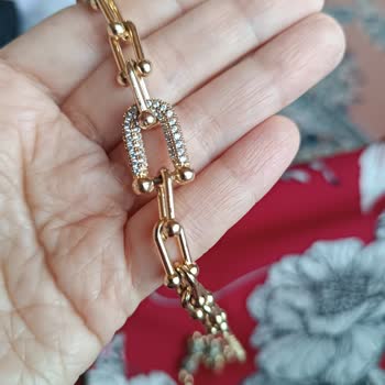 Olesya Accessories Ürün Bahsedildiği Gibi Çıkmadı