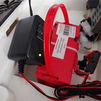Pilsan Oyuncak İlk Kez Şarj Ediyorum Şarjı Bos Olmasına Rağmen Adaptörü Yeşil Yanıyor
