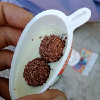 Kinder Yumurtada Saç Kılı Cıktı