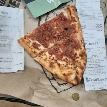 Pidem Restaurant Pide Kıyması Pişmemişti