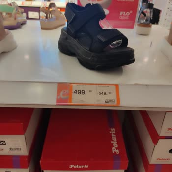 FLO Ayakkabı Fiyat Etiketi Fiyat Farkı