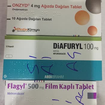 Onur Eczanesi (Kaş) Muadil İlaç Verirken Hastanın Rızasını Almamak, 2 Katı Fiyatlı Vermesi