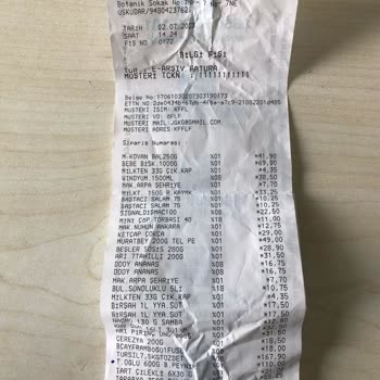 A101 Tahsildaroğlu 600 Gr. Beyaz Peynir Çok Kötü Kokuyor, Çok Kötü.