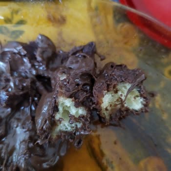 Torku Banada İçinde Farklı Cisim