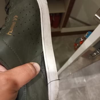 Hummel Üründe Tabanda Kopma/ Ayrılma