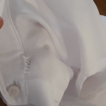 Beymen Gömlek Yaka Kısmının Dikişinin Açılması