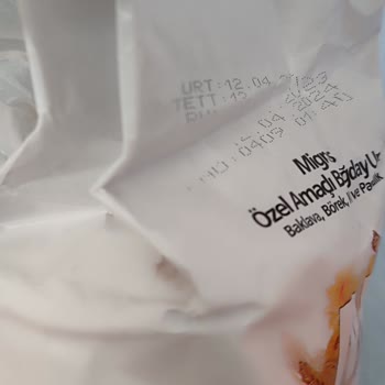 Migros Raflarında Eski Ve Böceklenmiş Ürün Satıyor