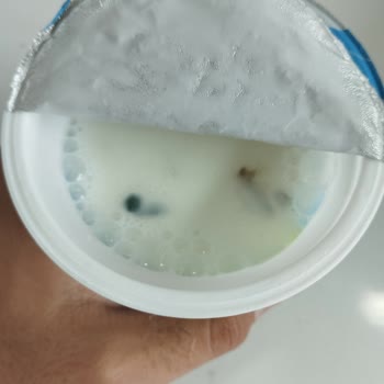 Sütaş İçinde Kötü Bir Şey