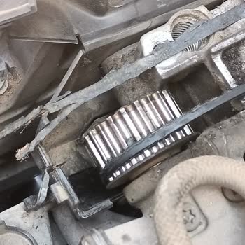Antalya Hastalya Mercedes Servisi: Triger Kayışı Kopması Ve Mağduriyet