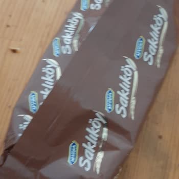 Ülker Saklıköy Bisküvi İçinden Mor İp Yumağı Çıktı!