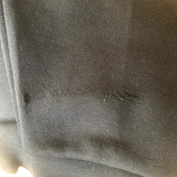 Nike Eşofmanda Yıpranma Ve Sökülmeler Oldu