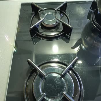 Simfer Kalitesiz Ürün Cam Ocak Çatladı.!