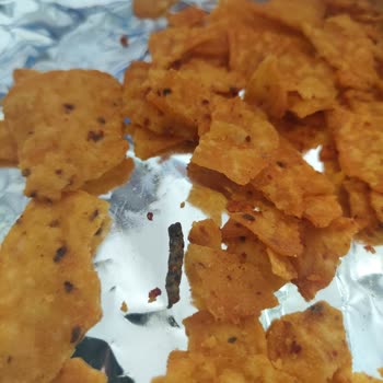 Patos Cips Paketinden Yabancı Cisim Çıktı