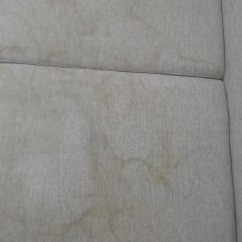 Nevi Mobilya Kastamonu Nevi Mobilyadan Aldığımız Koltuk Takımı Aşırı Leke Tutuyor.