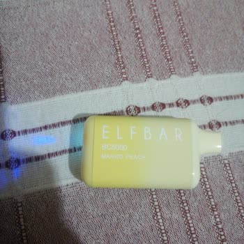 Elf Bar Elf Puff Bar Mavi Işık Sürekli Yanıyor Ve Duman Gelmiyor