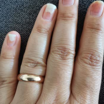 Esma Sema Güzellik Salonu Kalıcı Oje Şikayeti