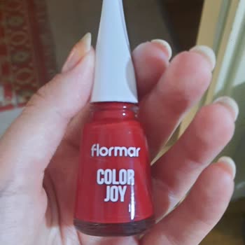 Flormar Color Joy 321 Red Flag Oje Tırnaklarıma Zarar Verdi