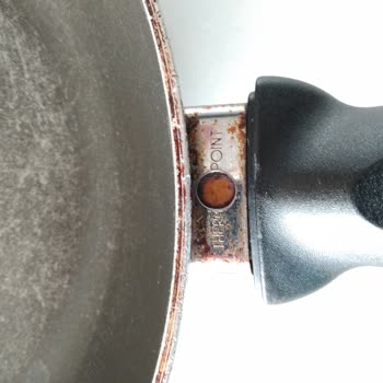 Zwilling Kalitesiz Teflon Tava