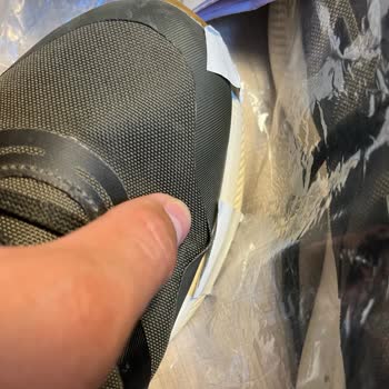 Boyner Bir İki Giyinmede Açılan Adidas Ayakkabı