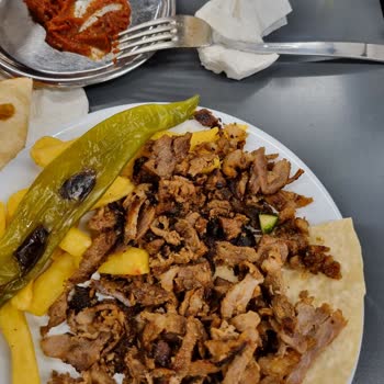 Köfteci Yusuf Dönerin Yanmış Ve Kötü Olması