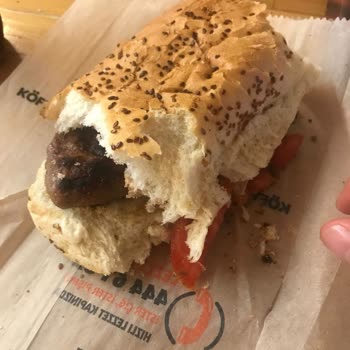 Bayatlamış Köfte Ekmek Köfteci Yusuf Yenikapı İDO Şubesi