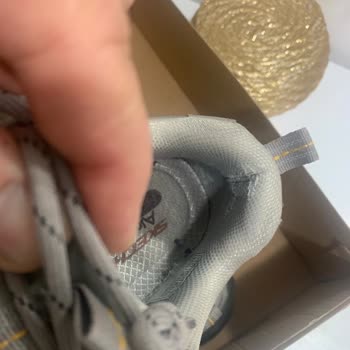 Skechers İç Astar Ve Ve Taban Kalitesizliği