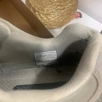 Skechers İç Astar Ve Ve Taban Kalitesizliği