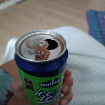 BİM İçeceğin İçinden Çıkan Yabancı Cisim