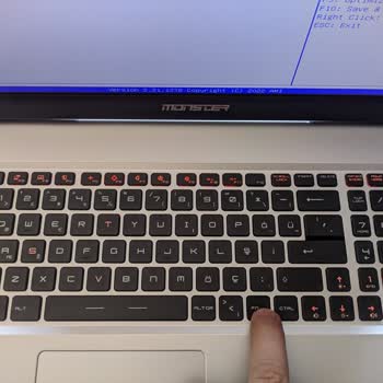 Monster Notebook Tulpar T7 V25.1.2 Ürünümün Işıkları Sorunu