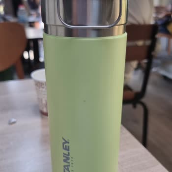 Stanley Termos Soğuk Tutmuyor