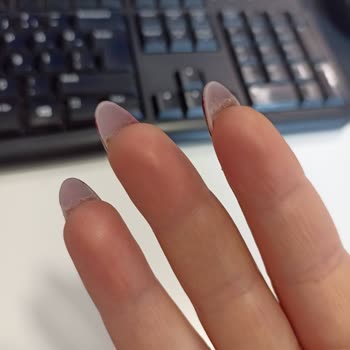 Name Zorlu Beauty Center Protez Tırnak Yapmayı Bilmiyorlar