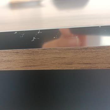 Özaydın AVM Çizik Yemek Masası Ve Aradığım Numaranın Her Kimse Üslupsuz Konuşması.