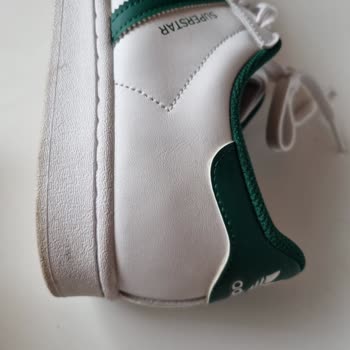 Adidas Superstar Fabrikasyon Hatası (Topuk Kısmında)