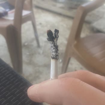 Marlboro Sigara İçinden Odu Çıkıyor