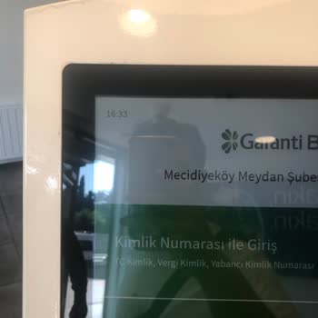 Mecidiyeköy Garanti Bankası'na Eleman Bulamıyor!