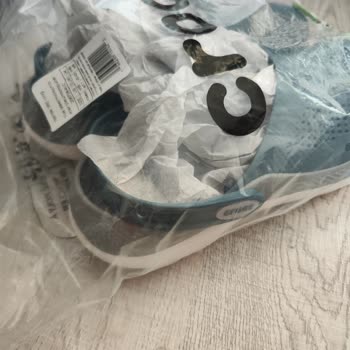 Carrefour SA Crocs Literide 360 Terlik Defolu Ürün