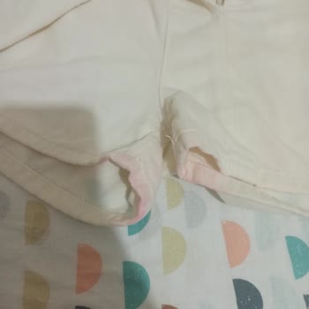 Domestos Çamaşır Suyu Beyaz Şortu Pembe Yaptı