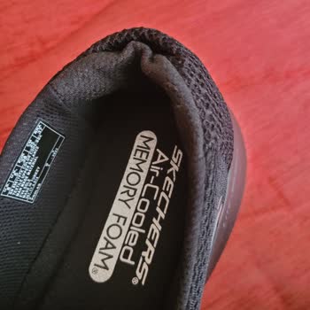 Hepsiburada'dan Alınan Skechers Marka Ayakkabı