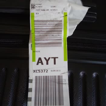 Corendon Airlines Valiz Hasar Ve İletişim Problemi