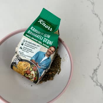 Knorr Baharatta Bir Sürü Kıl Vardı