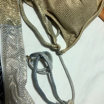 Ambar Tekstil 'den Aldığım Mavi Etek Diğer Kıyafetlere Renk Verdi