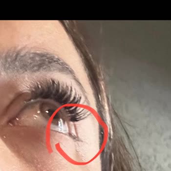 Emel'ce Güzellik Nail SPA Hatalı İpek Kirpik Uygulaması