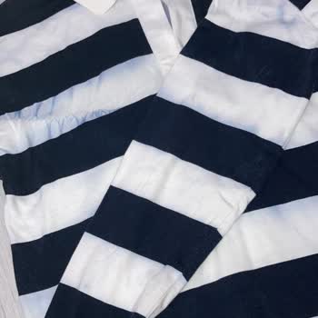 Stradivarius Elde Yıkama Sonrası Tüm Rengini Suya Bıraktı