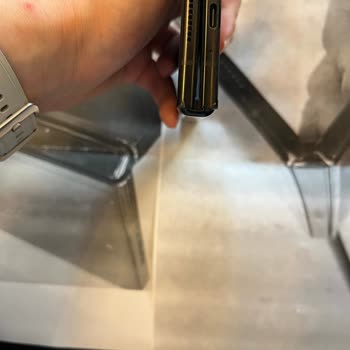 Samsung Galaxy Fold 3 Fold 4 Ekran Tam Açılmıyor, 11.000 TL İstiyorlar