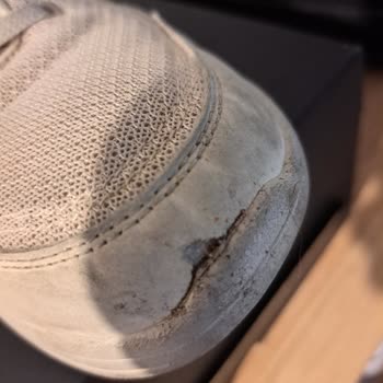 Skechers Üründe Kısa Zamanda Yaşanan Deformasyon